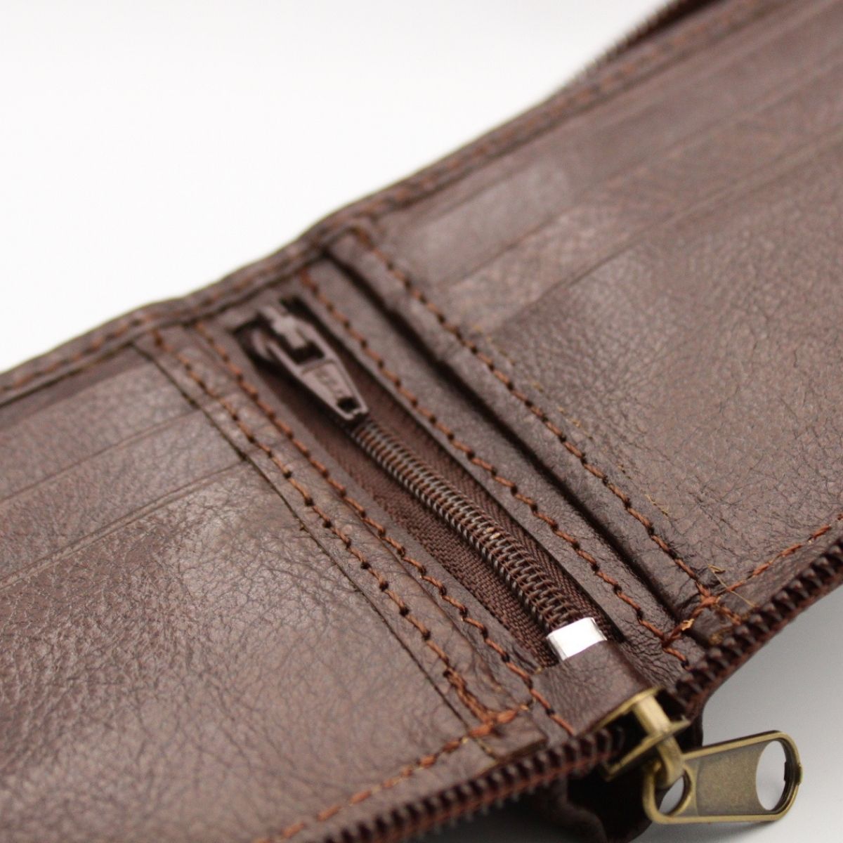 Cartera Hombre Piel Genuina Cierre Seguro Monedas Interiores en Tela